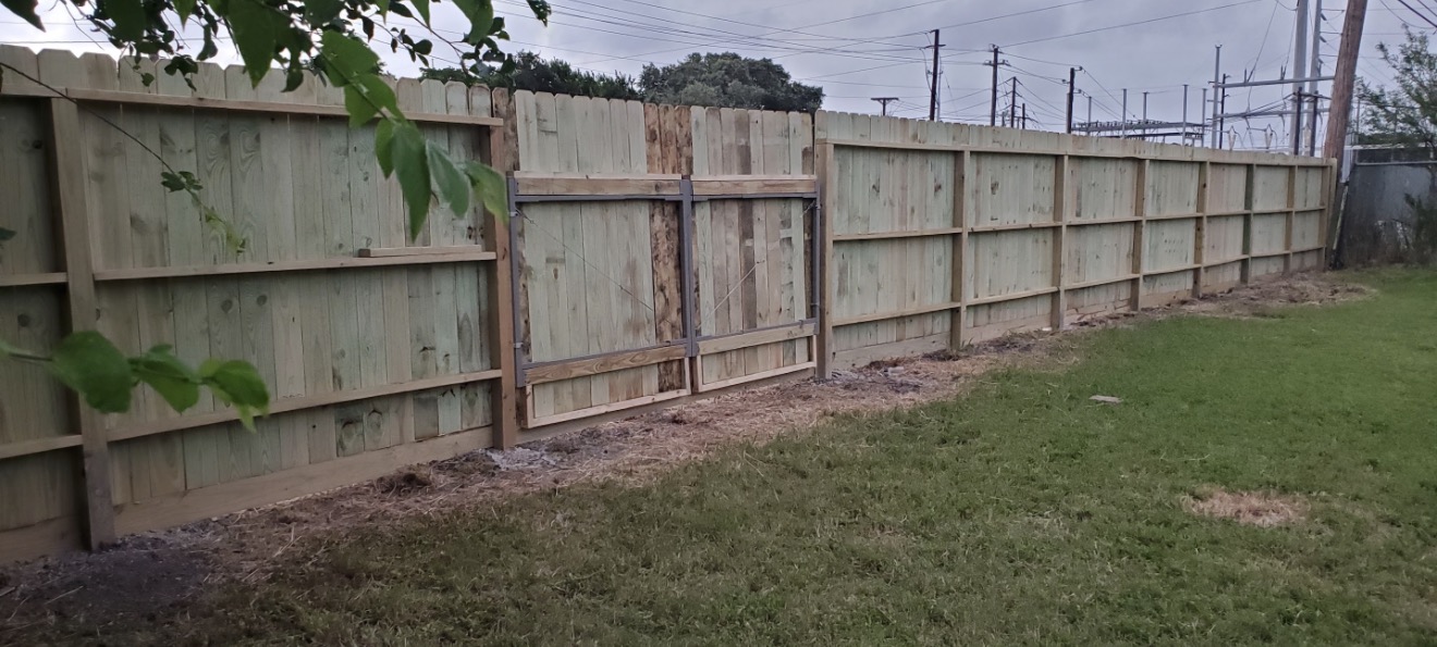 Wood Privacy Fence & Gate after